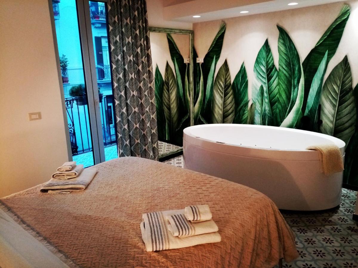 Sonnino Suite Jacuzzi Apartment باري المظهر الخارجي الصورة